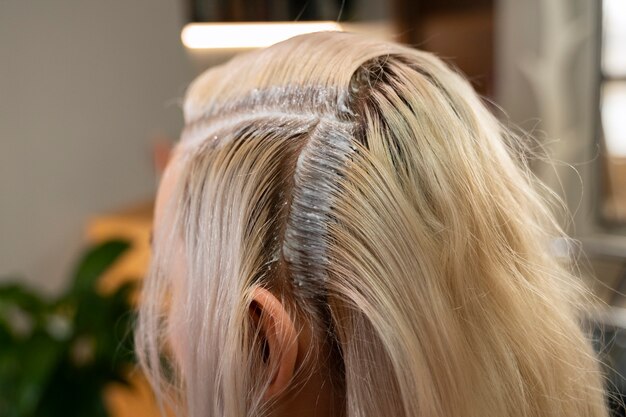 چرا دوره جامع و تخصصی رنگ و لایت مهری نصیر در اصفهان؟