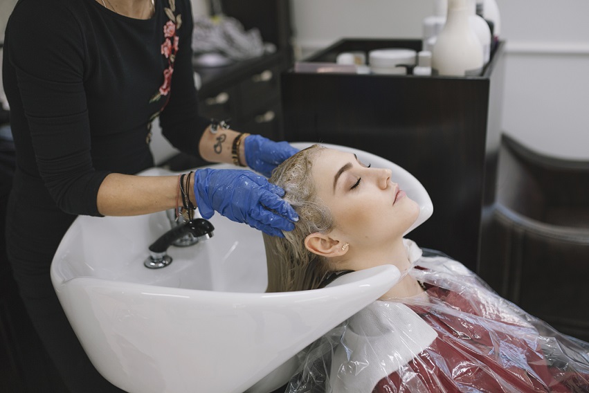 بهترین آموزشگاه رنگ مو اصفهان