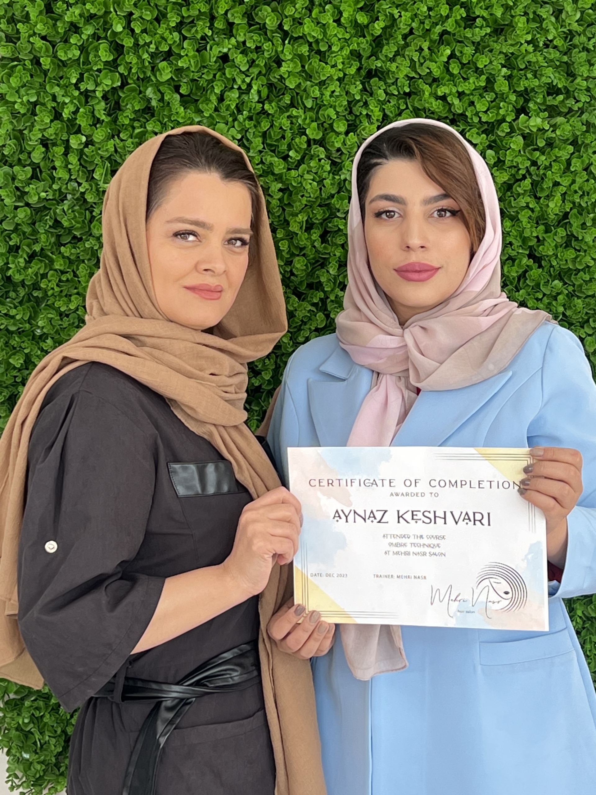 آموزش تخصصی رنگ مو در آموزشگاه مهری نصر اصفهان